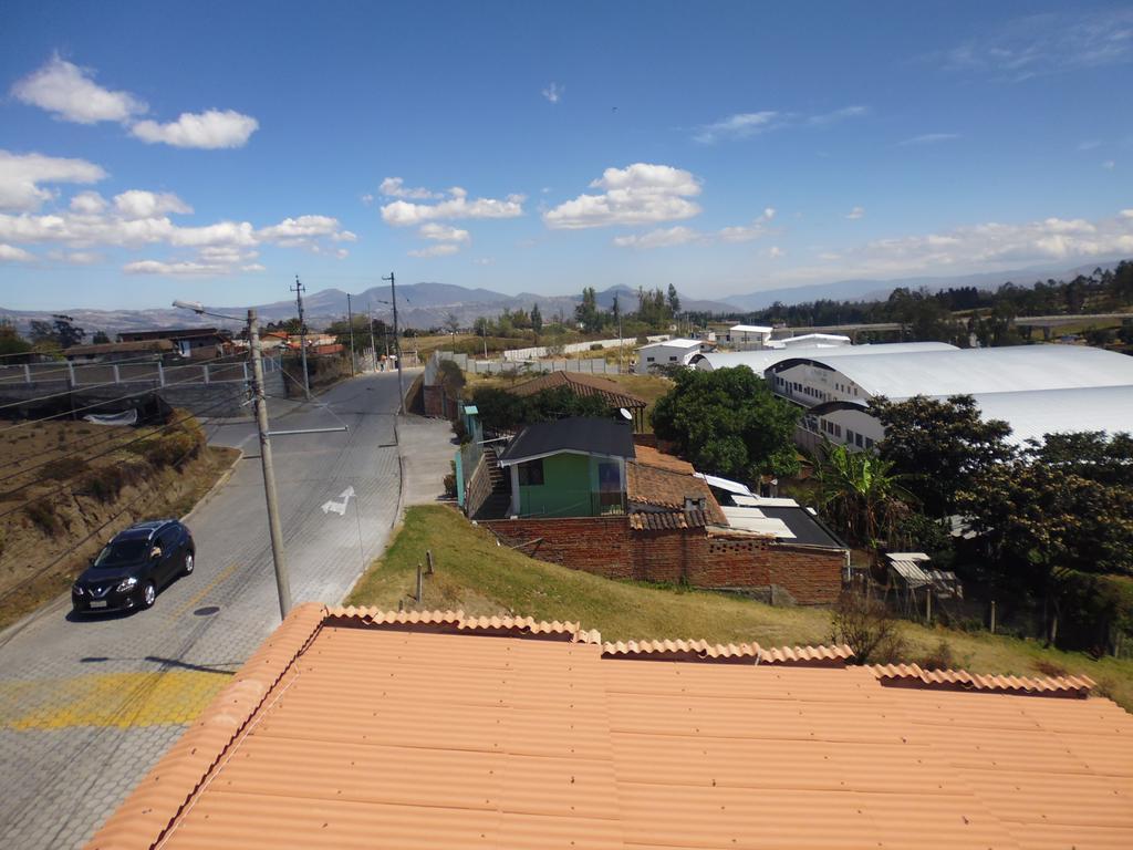 Hotel Residencial El Viajero Tababela Luaran gambar