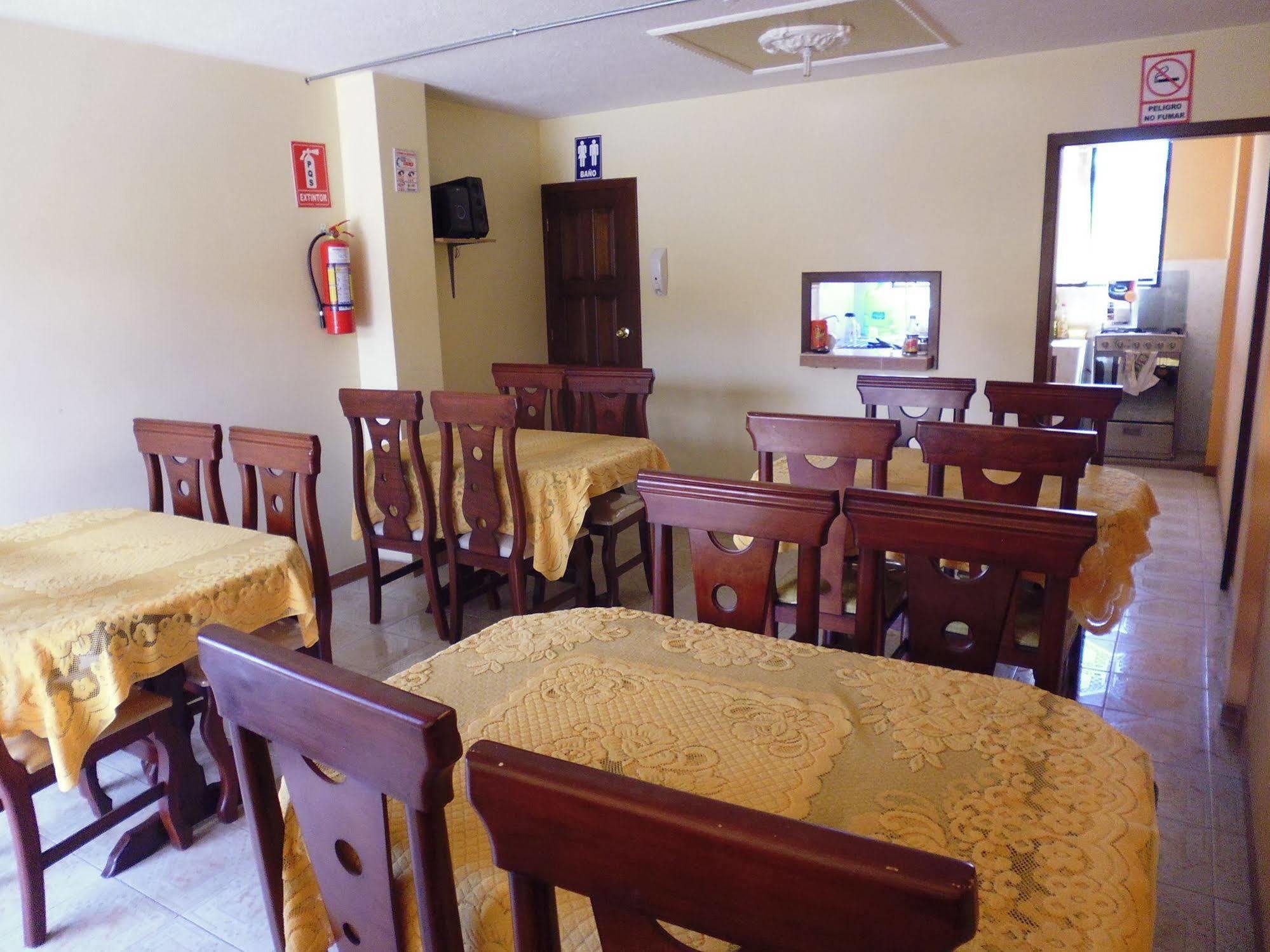 Hotel Residencial El Viajero Tababela Luaran gambar